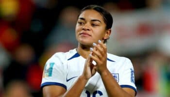 Denuncia futbolista inglesa racismo durante la Eurocopa Femenil 2025
