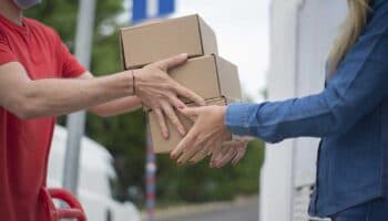 EE.UU. elimina exención arancelaria a bienes de menos de 800 dólares