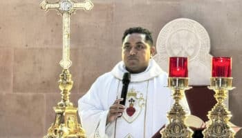 Disparan contra sacerdote al salir de casa parroquial en Villahermosa; su estado es 'muy grave'