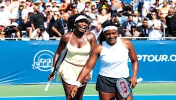 Reaparece Venus Williams en las canchas tras 16 meses de ausencia | Video