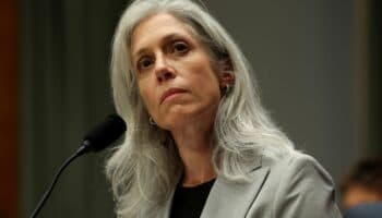 Cesan a directora de los centros para el control y prevención de enfermedades de Estados Unidos