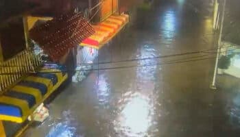 Lluvias intensas paralizan vuelos y mantienen alertas en CDMX