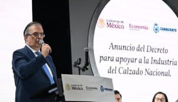 México frena importación de calzado que no paga impuestos; 'ya basta, se acabó': Ebrard