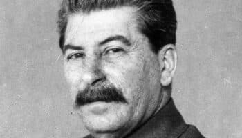 Stalin se sale con la suya al recibir el 'perdón' del Kremlin