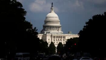 Autoridades de Washington demandan al Gobierno de Trump por 'toma hostil' de la Policía