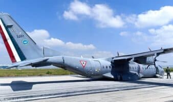 Video | Aeronave de la Fuerza Aérea aterriza de emergencia en el AIFA