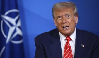 Trump exige a Europa y a la OTAN parar la compra de petróleo ruso y endurecer sanciones