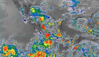 Huracán Kiko no amenaza a México; depresión Doce-E causa lluvias y oleaje en el Pacífico