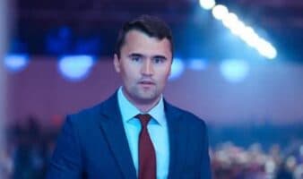 Muere el conservador Charlie Kirk, tras recibir disparo en una universidad de Utah