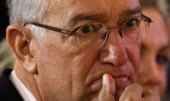 SAT niega acuerdo con Grupo Salinas sobre multimillonaria deuda