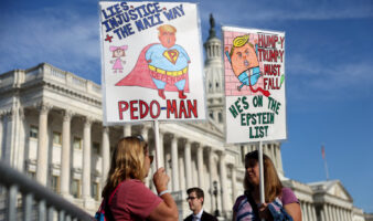 Sobrevivientes de abusos clericales exigen publicar los documentos completos del caso Epstein