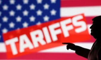 Trump impone nuevos aranceles a medicamentos, camiones y muebles