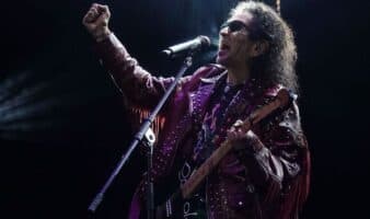 Se desprende pantalla gigante en concierto de El Tri en el Auditorio Nacional