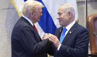 Egipto condecora a Trump por su papel en Gaza; Netanyahu cancela asistencia a firma del plan de paz