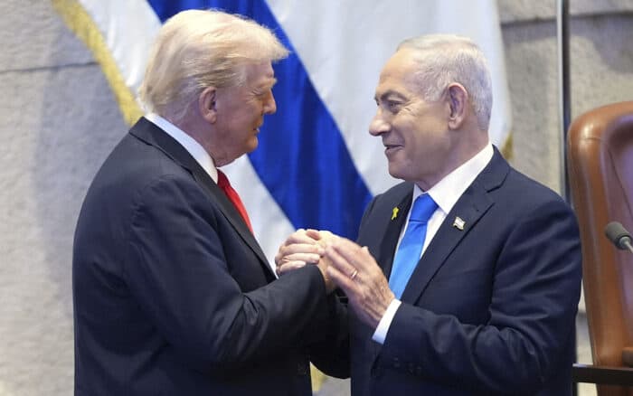 Trump cree que Israel 'estará muy contento' con el acuerdo que negocia con Irán