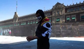 "Marcaron los inmuebles para que fueran saqueados"; Empresarios revelan método de vandalismo durante marcha de la Generación Z