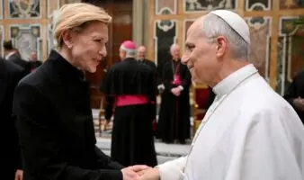 Papa León XIV recibe en el Vaticano a estrellas de Hollywood y lamenta el declive del cine