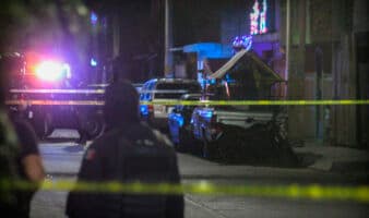 Vinculan a proceso a cuatro policías de Zamora por robo en bar con personas asesinadas