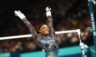 Gimnasia | Pasa Simone Biles por el quirófano para retoques estéticos | Video