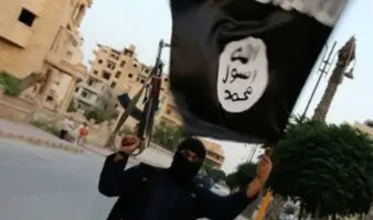 EE.UU. lanza ataque 'a gran escala' contra Estado Islámico en Siria