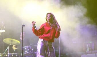 Bu Cuarón comparte nueva versión de 'Porque Te Vas’; “solo quiero mejorar”