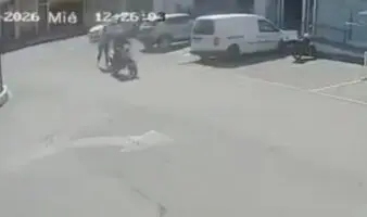 Video | Captan robo de un millón de pesos afuera de banco en Toluca