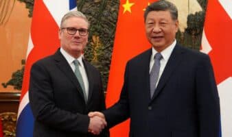 Reino Unido apuesta por relanzar relación con China tras casi dos décadas de fricción; Trump advierte riesgos