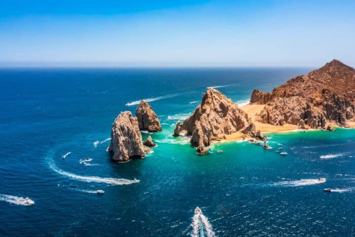 Baja California Sur: Turistas extranjeros pagan 488 pesos para programa de protección ambiental