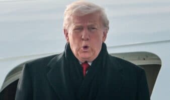 Trump amenaza con un arancel del 50% a aeronaves de Canadá por certificación de aviones