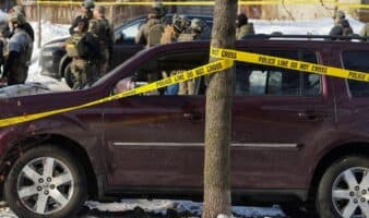 Agente de ICE mata a mujer en Minneapolis | Video