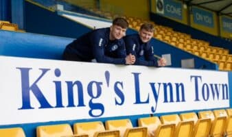 Investigan al club inglés King’s Lynn Town por inundar su campo a propósito