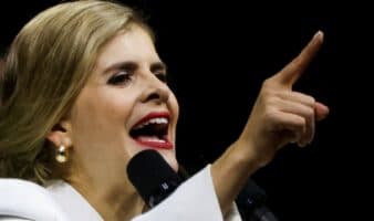 Quién es Laura Fernández, la politóloga que promete mano dura contra el crimen tras ganar las elecciones de Costa Rica