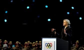 'El deporte debe seguir siendo un faro de esperanza en un mundo sacudido por el conflicto': COI