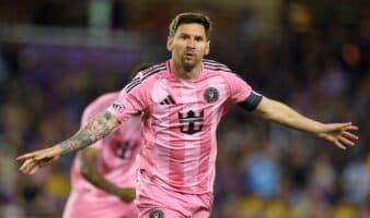 Llega Lionel Messi a 900 goles en su exitosa carrera | Video