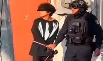 Vinculan a proceso por feminicidio al menor que disparó contra dos trabajadoras en preparatoria de Michoacán
