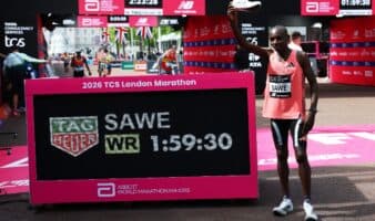 Atletismo | Sabastian Sawe rompe la barrera de las dos horas en maratón | Video