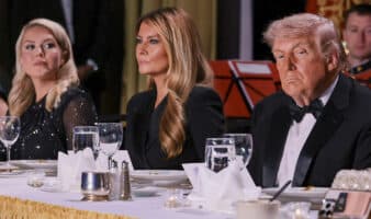 'Será gracioso, entretenido y se dispararán algunos tiros', la frase de Leavitt sobre Trump antes de la cena