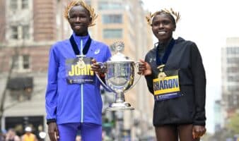 John Korir rompe el récord del Maratón de Boston; Sharon Lokedi ligó victorias