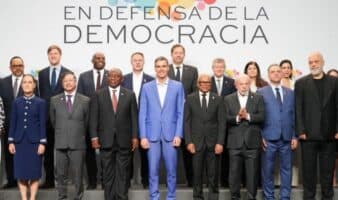 Desde Barcelona, España, México y Brasil piden respeto a la "integridad territorial" de Cuba