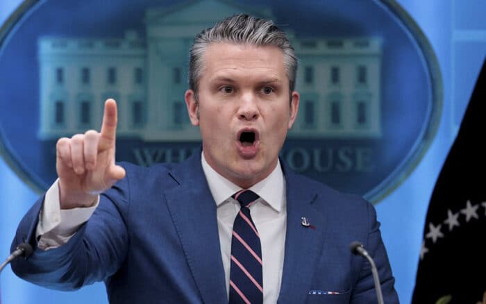 Congresista demócrata inicia proceso de 'impeachment' contra Hegseth por la guerra de Irán