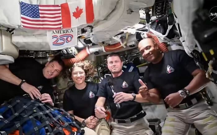 'Vimos cosas que ningún ser humano había visto antes': tripulación de Artemis II relata a Trump sobrevuelo lunar