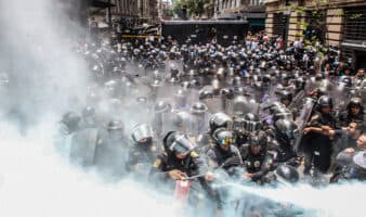Lo mejor de Aristegui en Vivo: Impiden a CNTE instalarse en el Zócalo; Taddei alerta sobre reforma de Sheinbaum; 'Andy' buscará diputación (26/05/2026)
