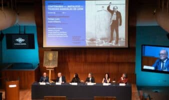 Realizan homenaje a Teodoro González de León en El Colegio Nacional