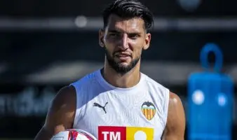 El futbolista español Rafa Mir es condenado por agresión sexual y lesiones