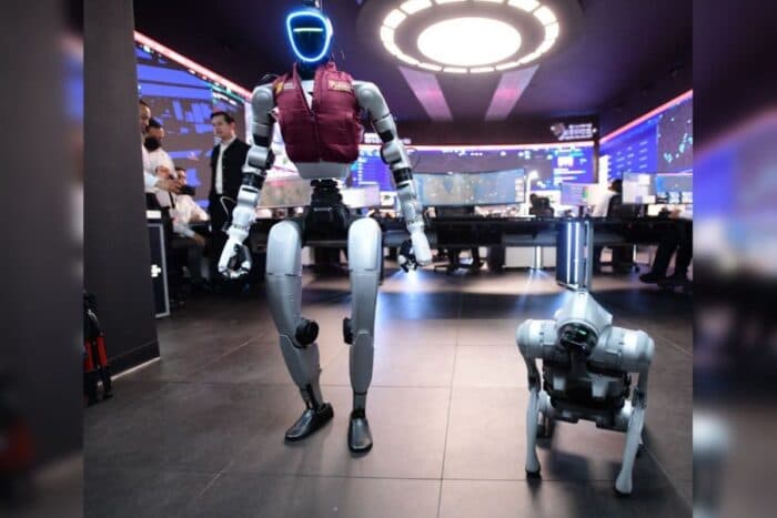 Edomex | Perro robot y humanoide, son los 'nuevos policías' en C5