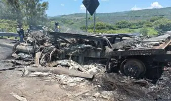 Gobierno de Nayarit confirma 10 fallecidos tras carambola en autopista