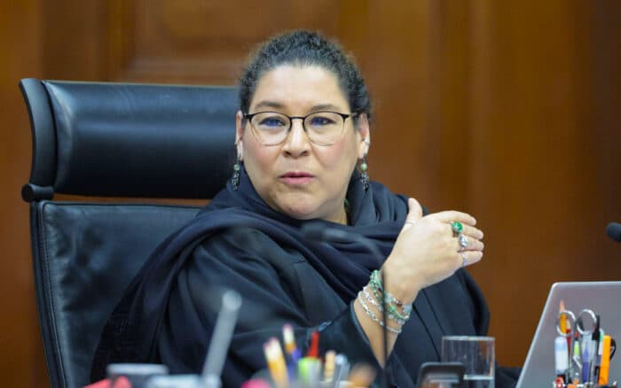 Lenia Batres plantea gravar herencias y legados en México