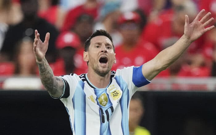 Del recuerdo de Maradona al desafío de Messi: Argentina e Inglaterra disputarán una semifinal histórica