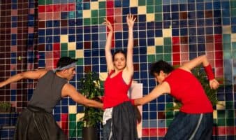 El Colectivo Desde los Huesos lleva los versos Ñerobarrocos de Luis Flores Romero al teatro