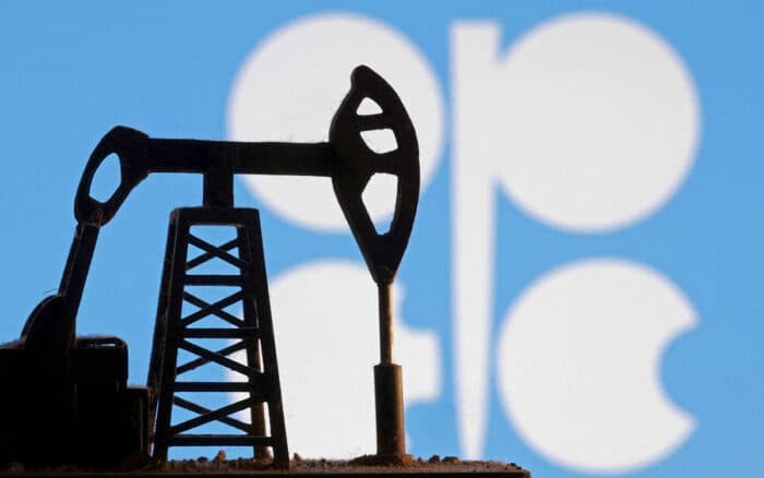 OPEP+ acuerda aumentar su producción en 188 mil barriles diarios a partir de agosto